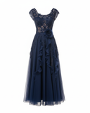 Vestido azul de tul bordado