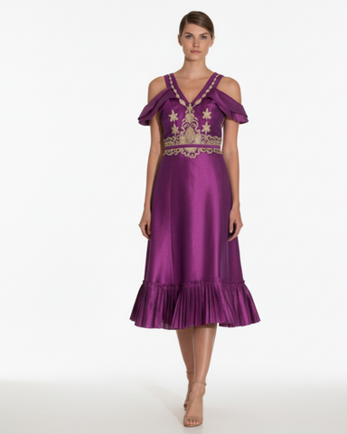 Vestido de Shantung y Arabescos de Hilo de Seda